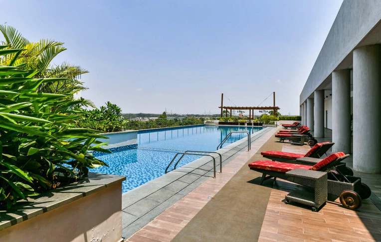 Rooftop Swimming Pool